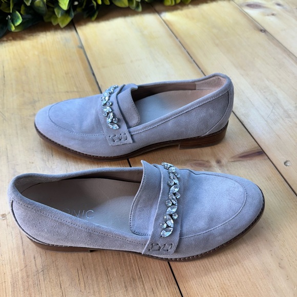 Vionic Shoes - Vionic Avvy Loafer Light Grey Suede Shoes Slip On Rhinestones New Size 7.5